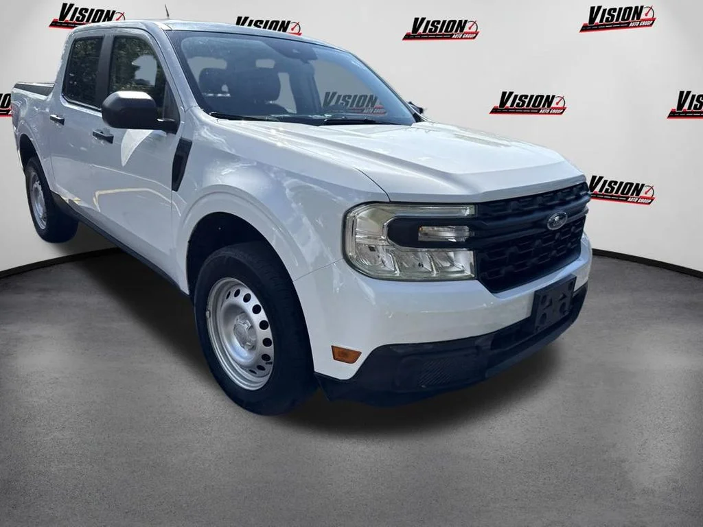 Used 2024 White Ford XL image 3