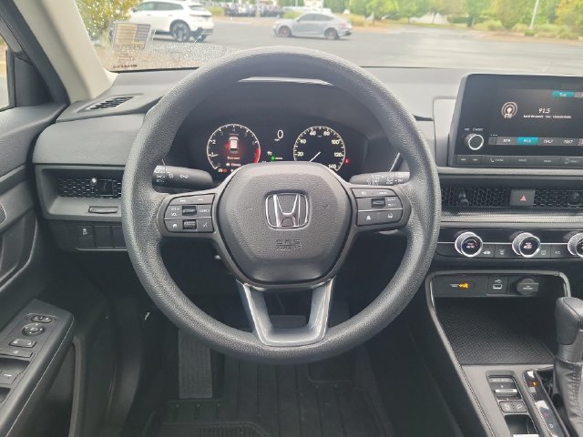 2024 Honda CR-V LX - Photo 10