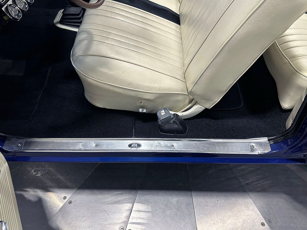 Used 1968 Blue Chevrolet  image 73