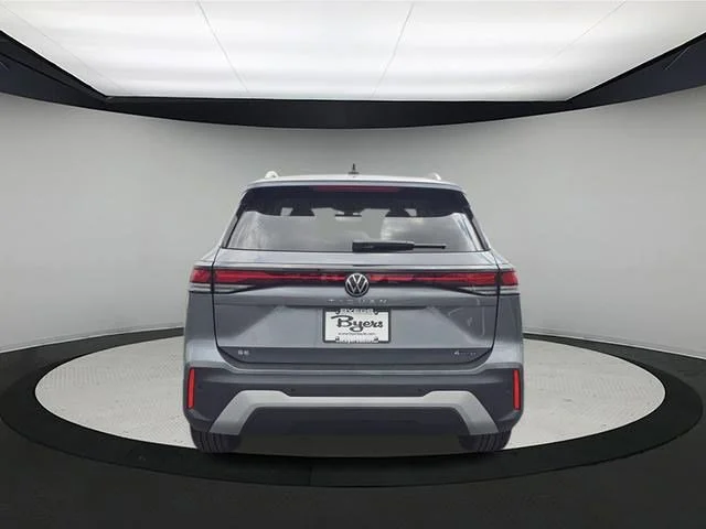 New 2026 Platinum Gray Metallic Volkswagen SE image 6