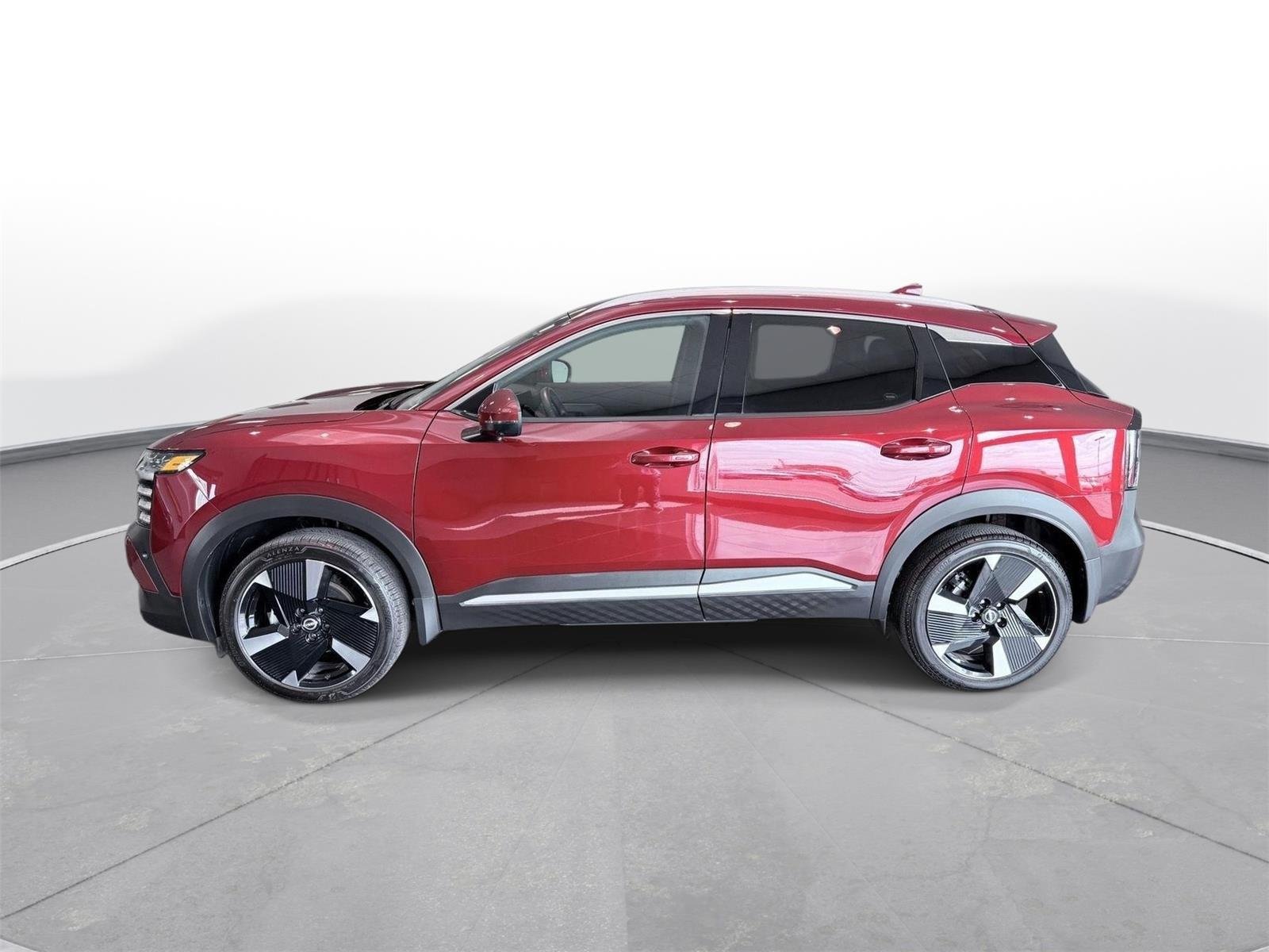 Used 2025 Scarlet Ember Tintcoat Nissan SR image 18