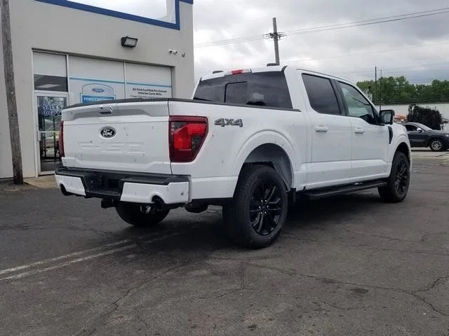 New 2026 Oxford White Ford XLT image 5