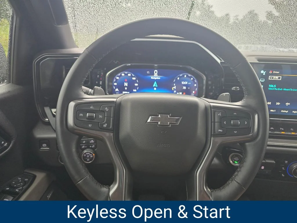 Used 2024 Gray Chevrolet ZR2 image 27