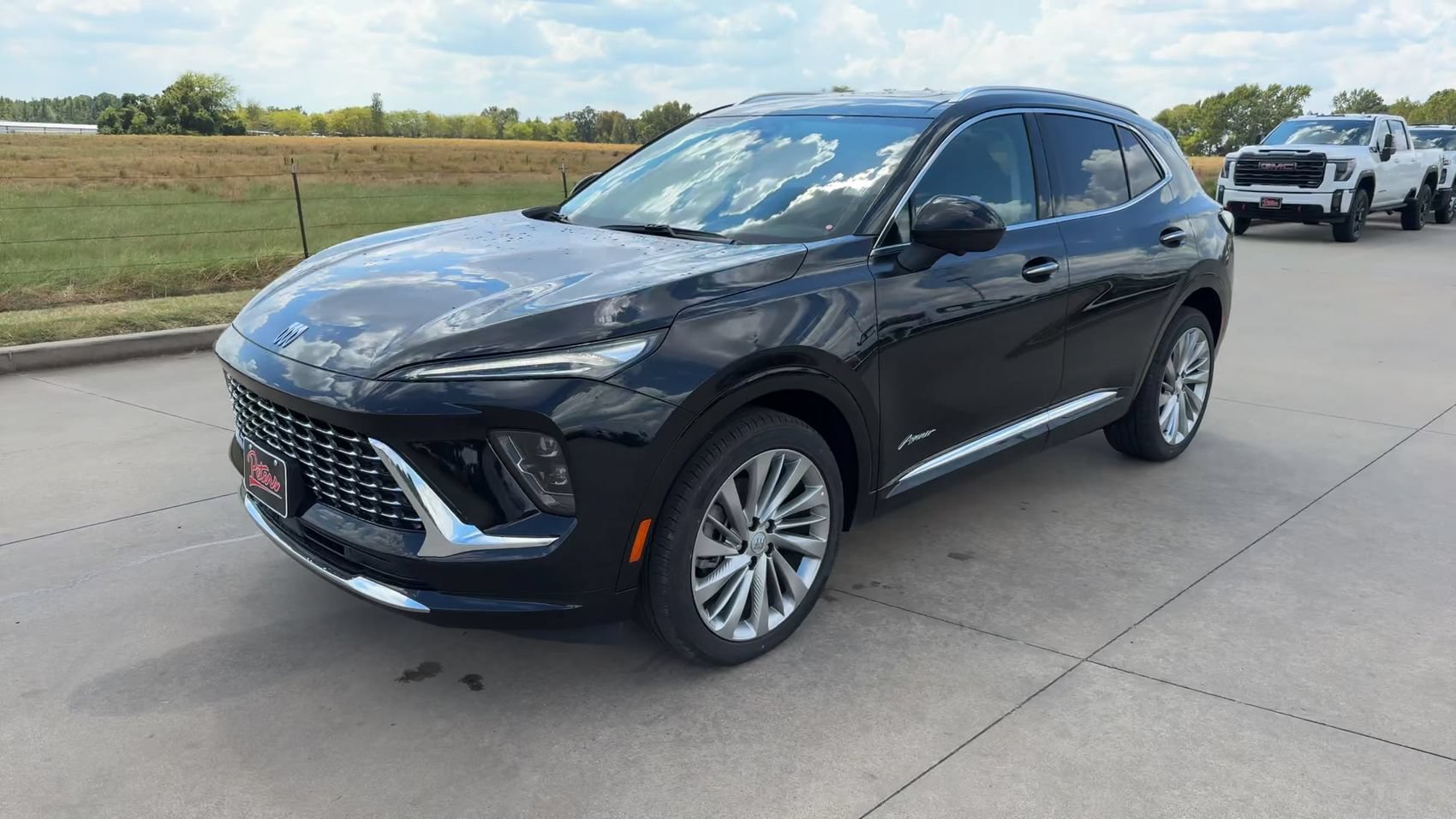 New 2026 Ebony Twilight Metallic Buick Avenir image 5