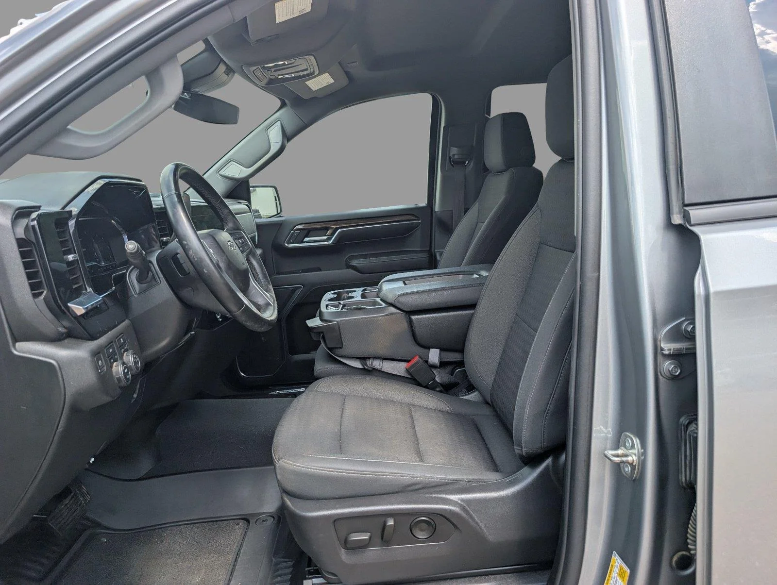 Used 2023 STERLING GRAY METALLIC Chevrolet RST image 14