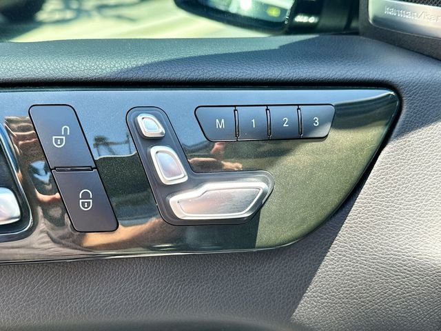 Used 2018  Mercedes-Benz GLS 550 image 20