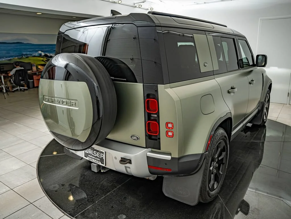 Used 2023 Pangea Green Metallic Land Rover S image 16
