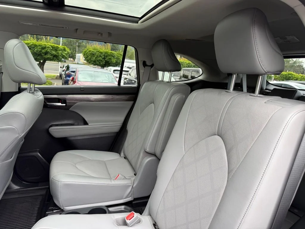 2022 Toyota Highlander Platinum - Photo 31