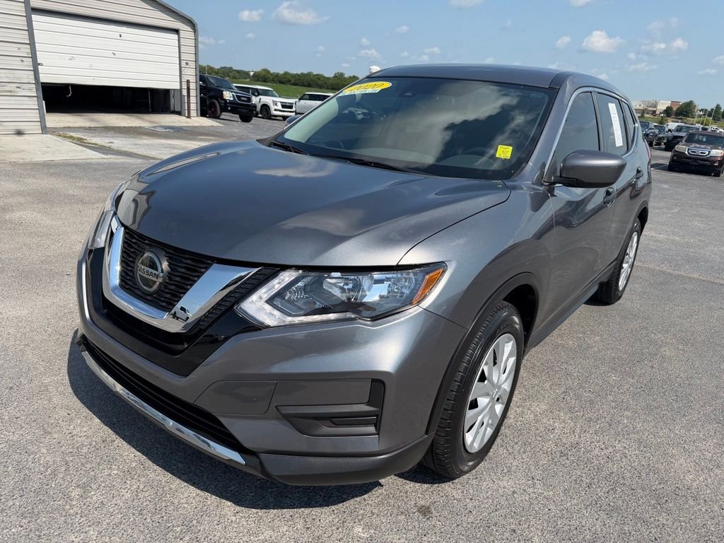 Used 2020 Gray Nissan S image 34