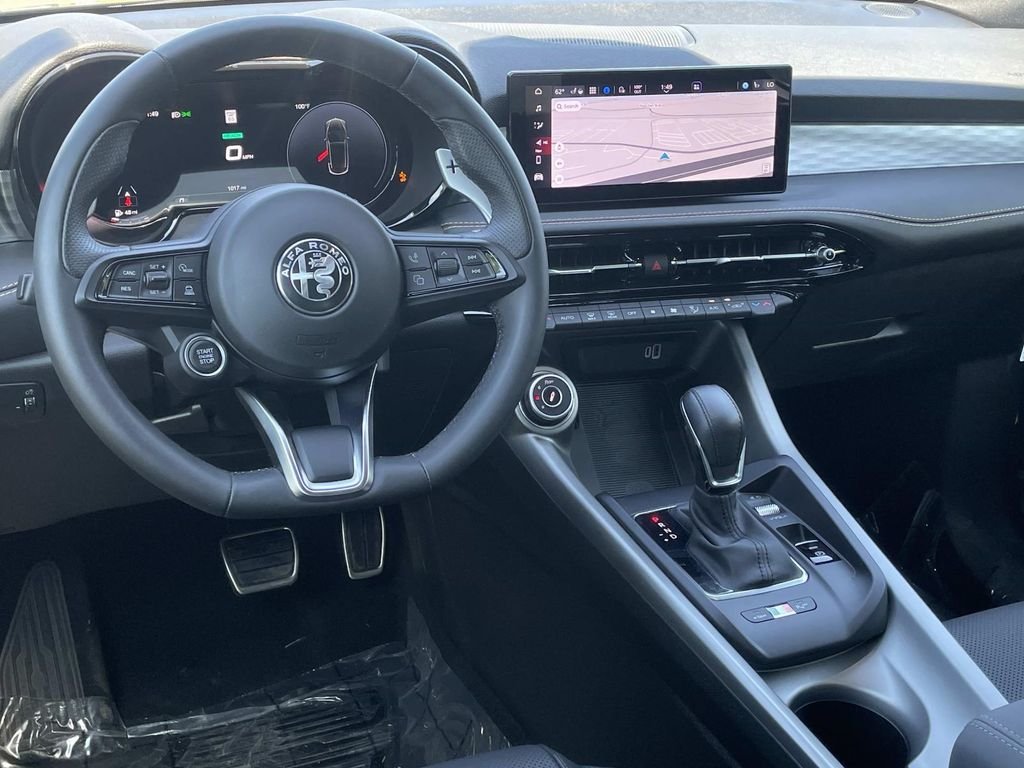 Used 2025 Black Alfa Romeo Base image 6