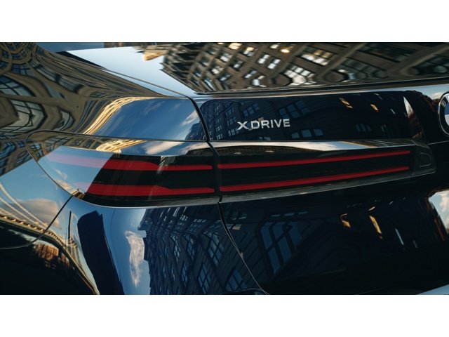 New 2027 Carbon Black Metallic BMW 740 xDrive image 8
