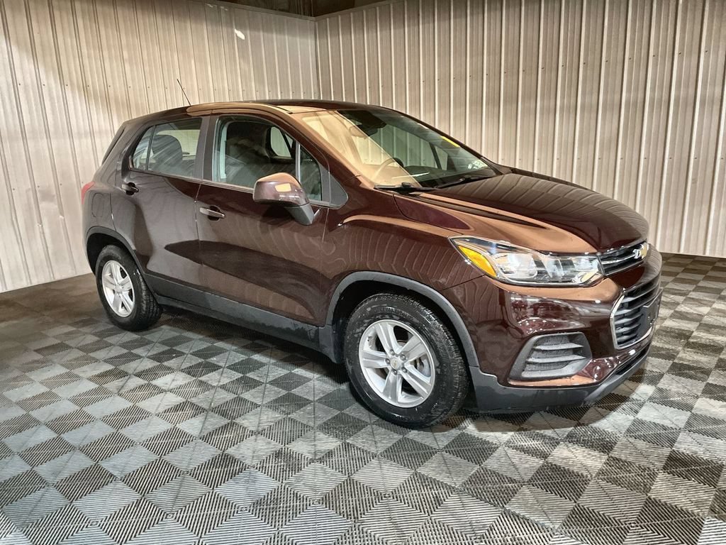 Used 2020 Chevrolet Trax LS with VIN KL7CJKSB5LB347964 for sale in Lockport, NY