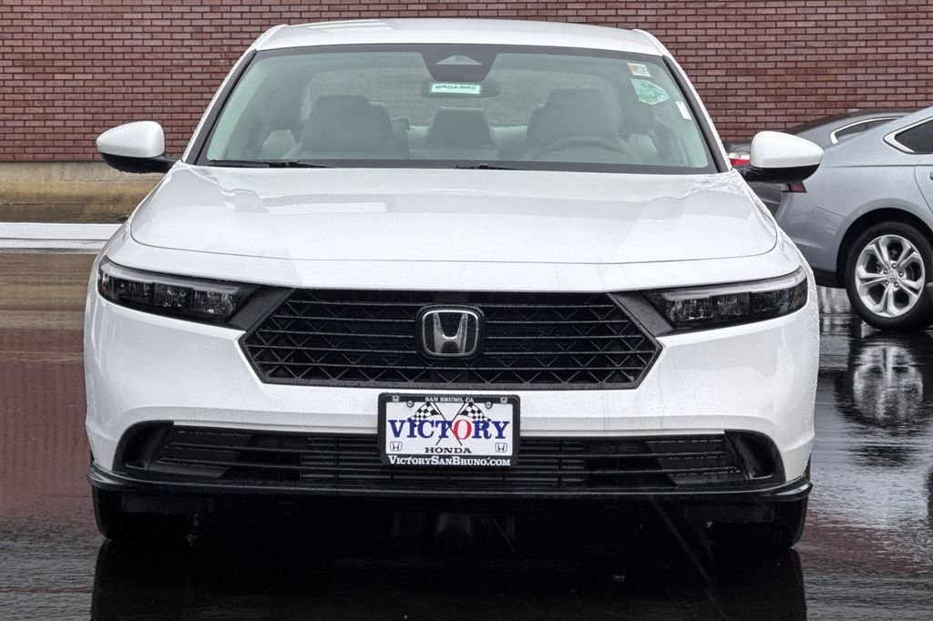 New 2026 Platinum White Pearl Honda LX image 9