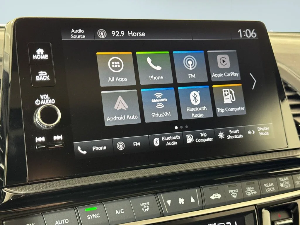 Used 2025 Black Honda EX-L image 22