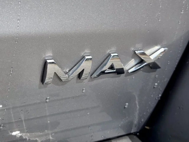 Used 2024 Silver Ford XLT image 34