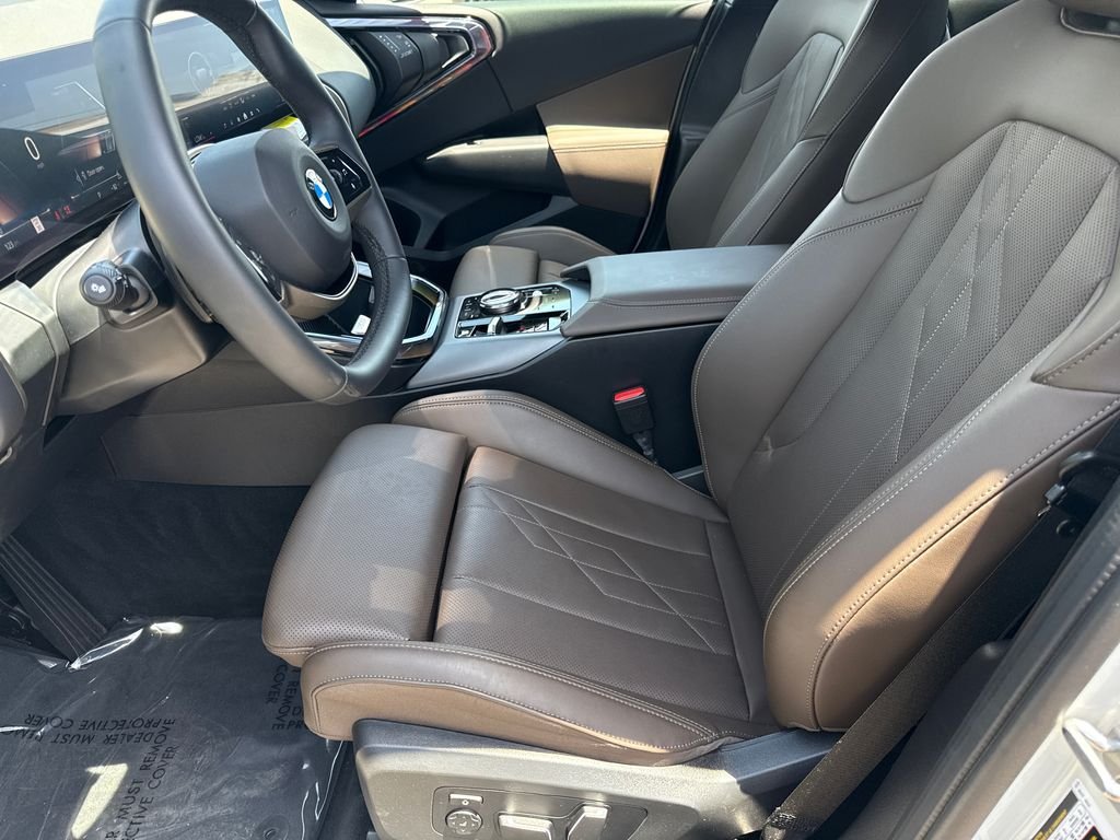 Used 2025 White BMW 30 xDrive image 23
