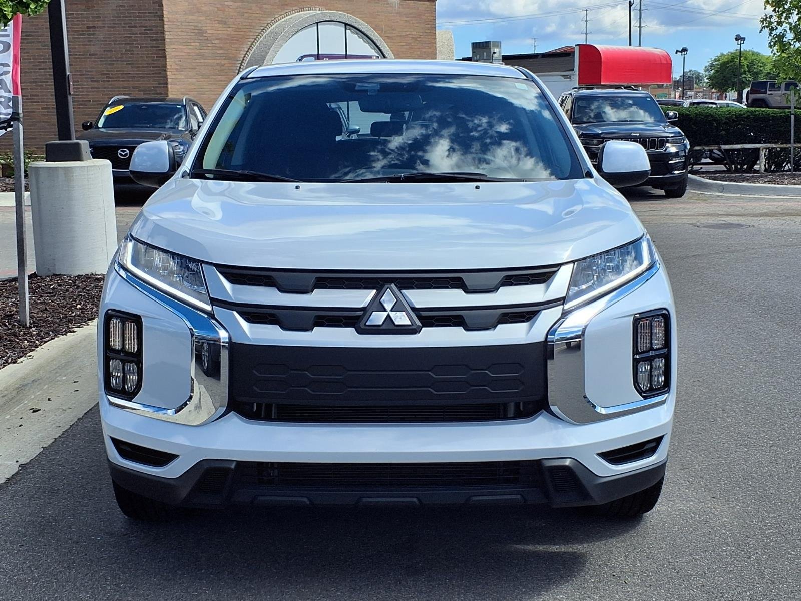 Used 2024  Mitsubishi S image 21