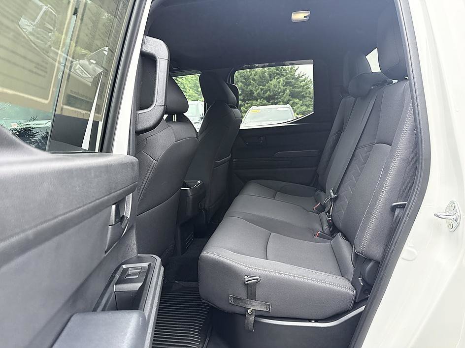 Used 2024 Ice Cap Toyota SR5 image 11