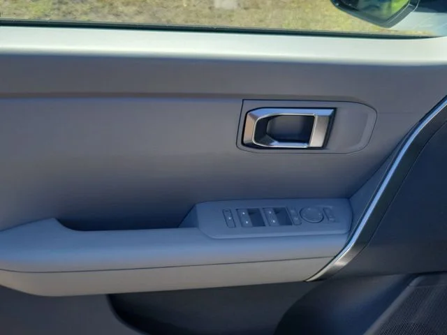 New 2027 Interstellar Gray Kia S image 13