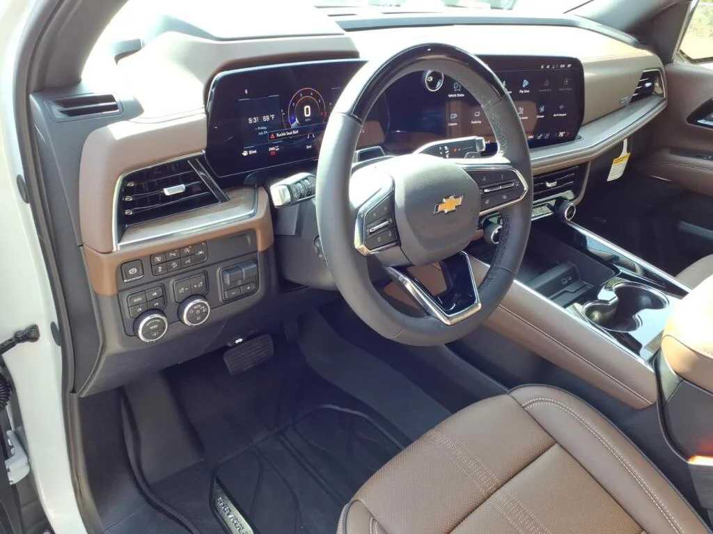 2026 Chevrolet Suburban High Country - Photo 8