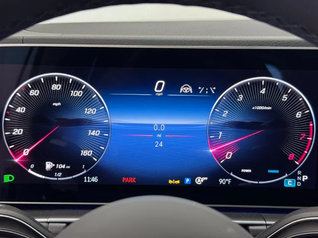 New 2026 MANUFAKTUR Moonlight White Metallic Mercedes-Benz GLS 450 image 2