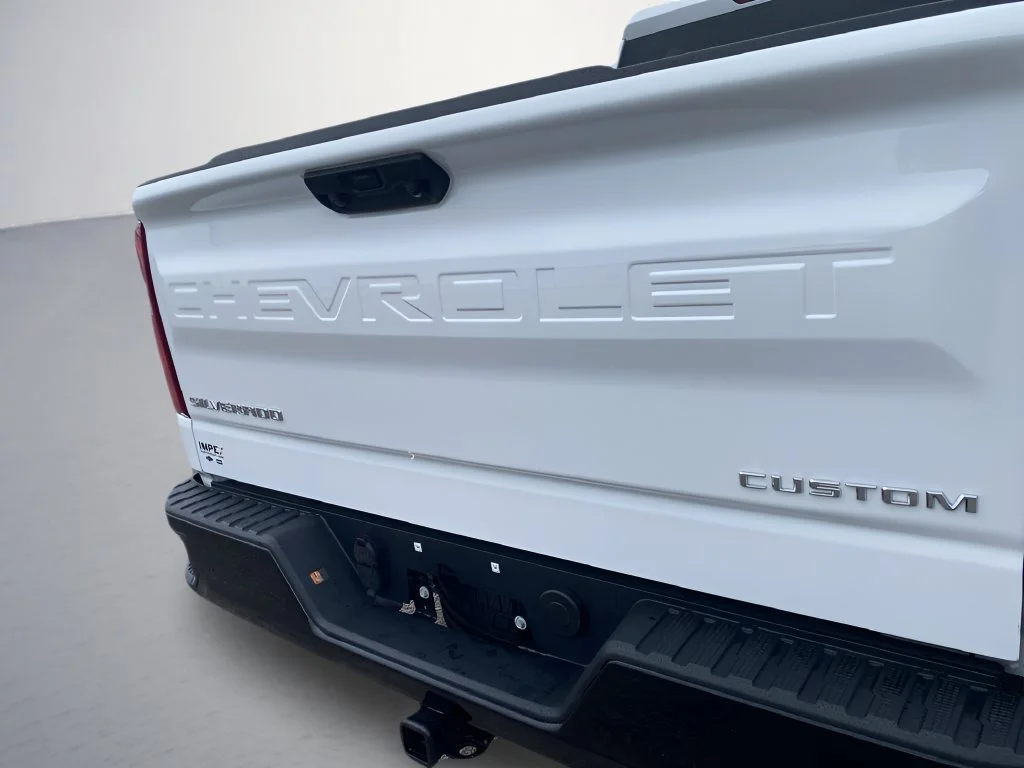 New 2026 Summit White Chevrolet Custom Trail Boss image 40