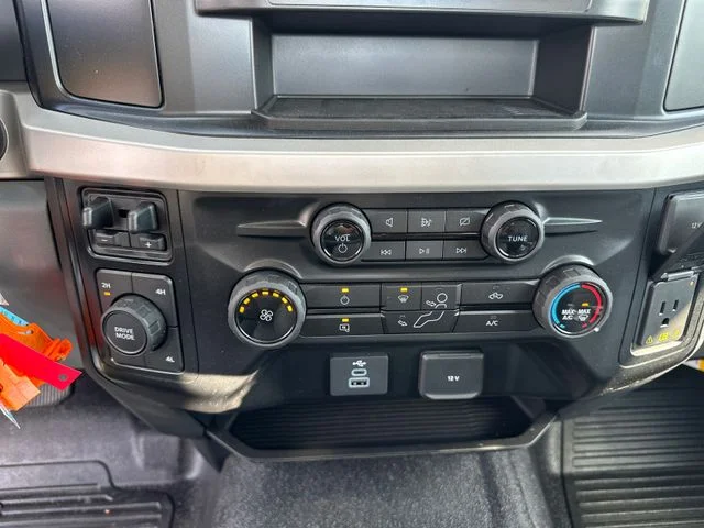 2024 Ford F-350 Super Duty Chassis Cab XL - Photo 20