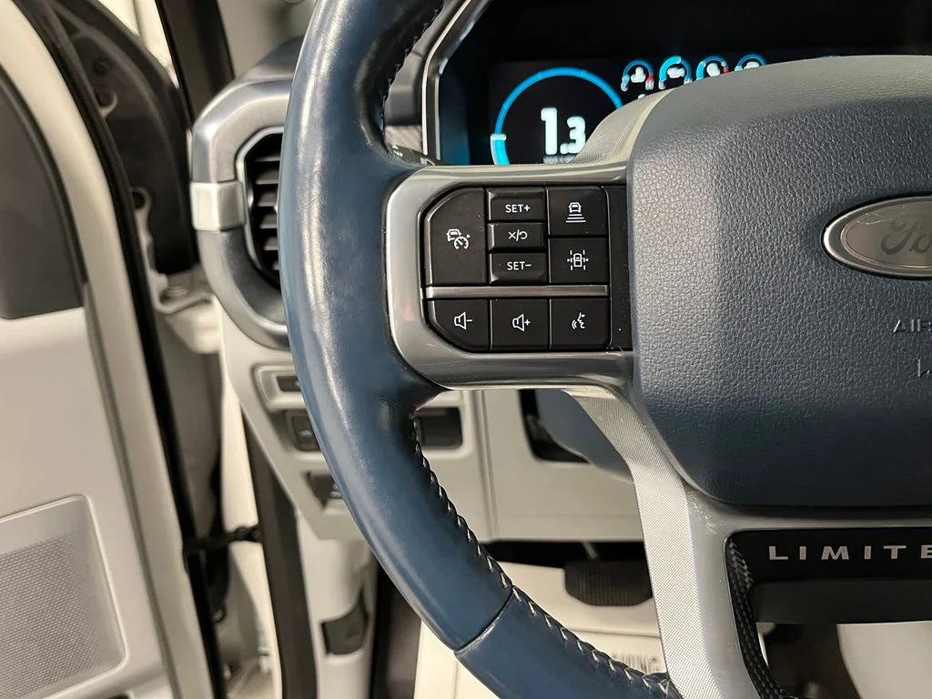 Used 2021 White Ford Limited image 29
