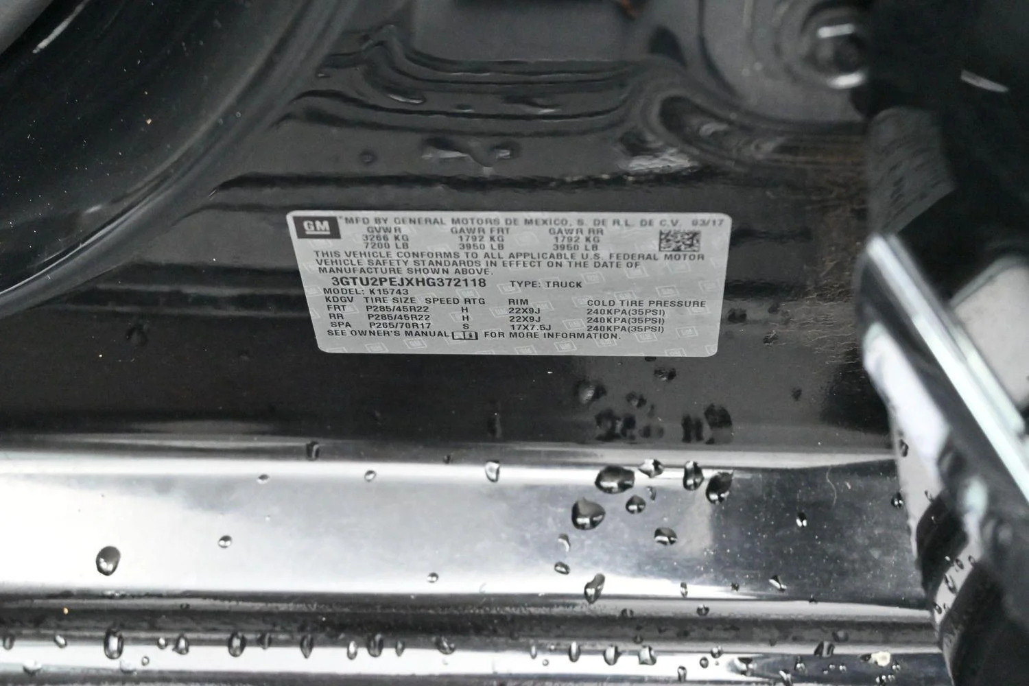 Used 2017 ONYX BLACK GMC Denali image 37