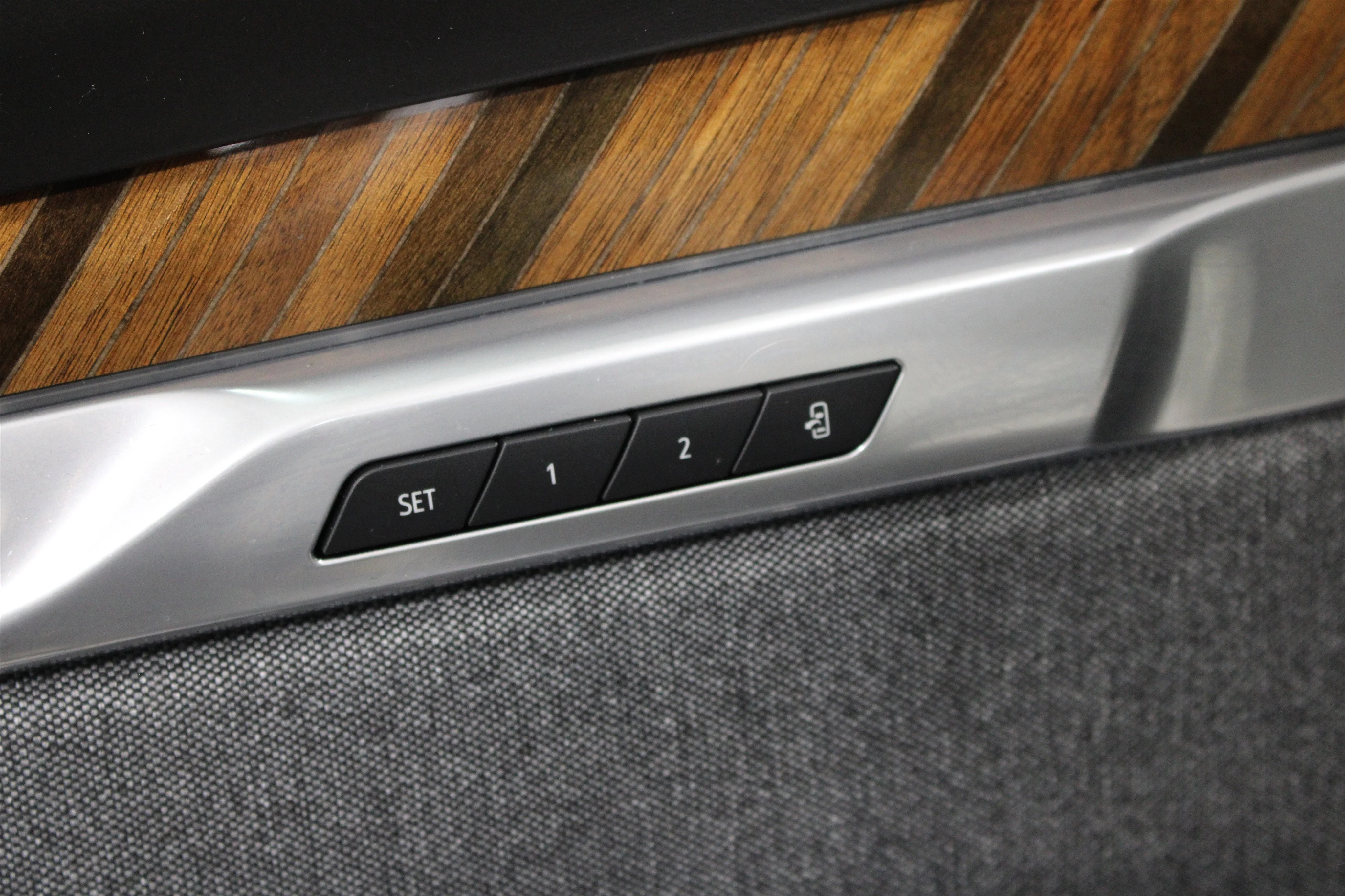 2025 Cadillac Escalade ESV Premium Luxury Platinum - Photo 8