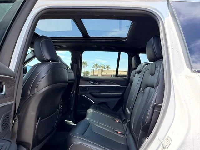 Used 2024 White Jeep 4xe image 18