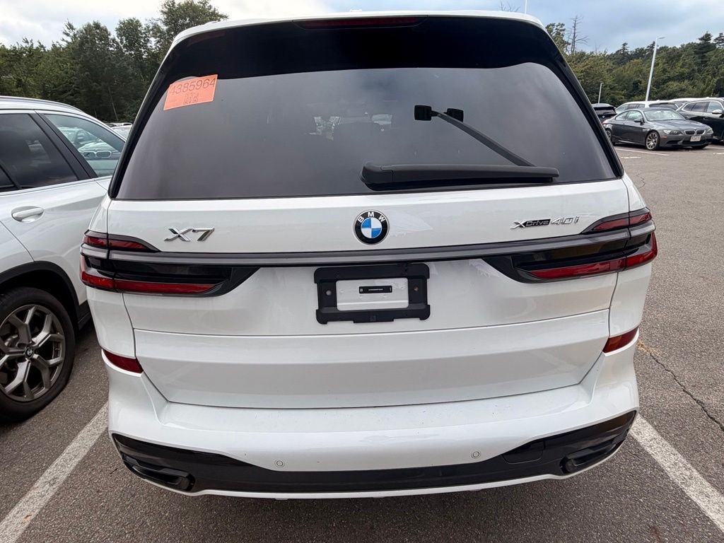 Certified Used 2025 Mineral White Metallic BMW xDrive40i image 4