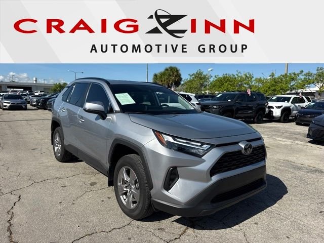 2025 Toyota RAV4 XLE