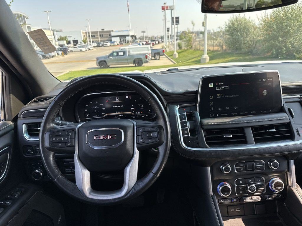 2022 GMC Yukon XL SLT - Photo 17
