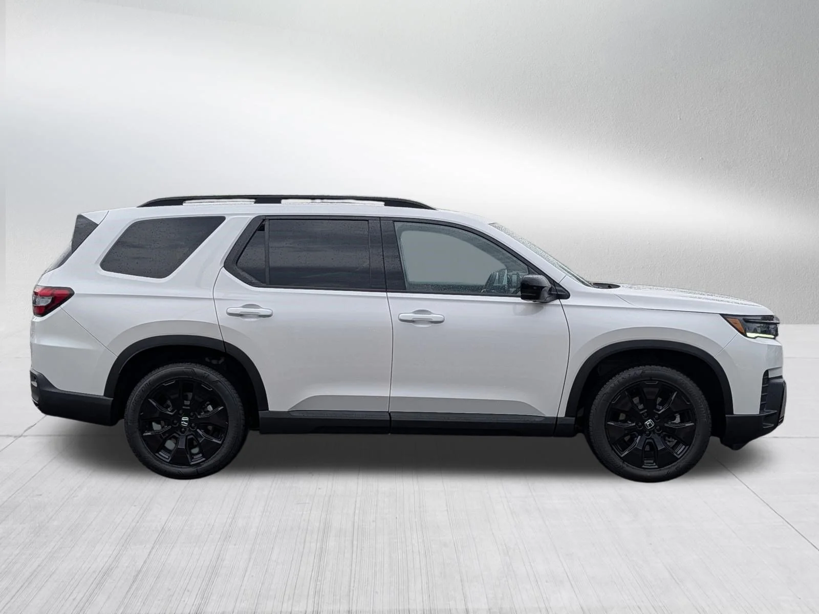 2026 Honda Pilot Black Edition - Photo 46