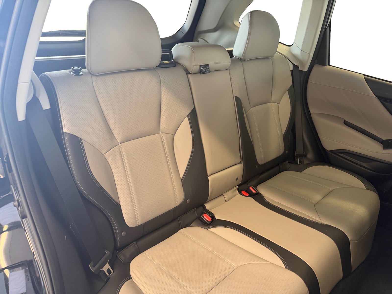 Used 2019 Crystal Black Silica Subaru Limited image 34