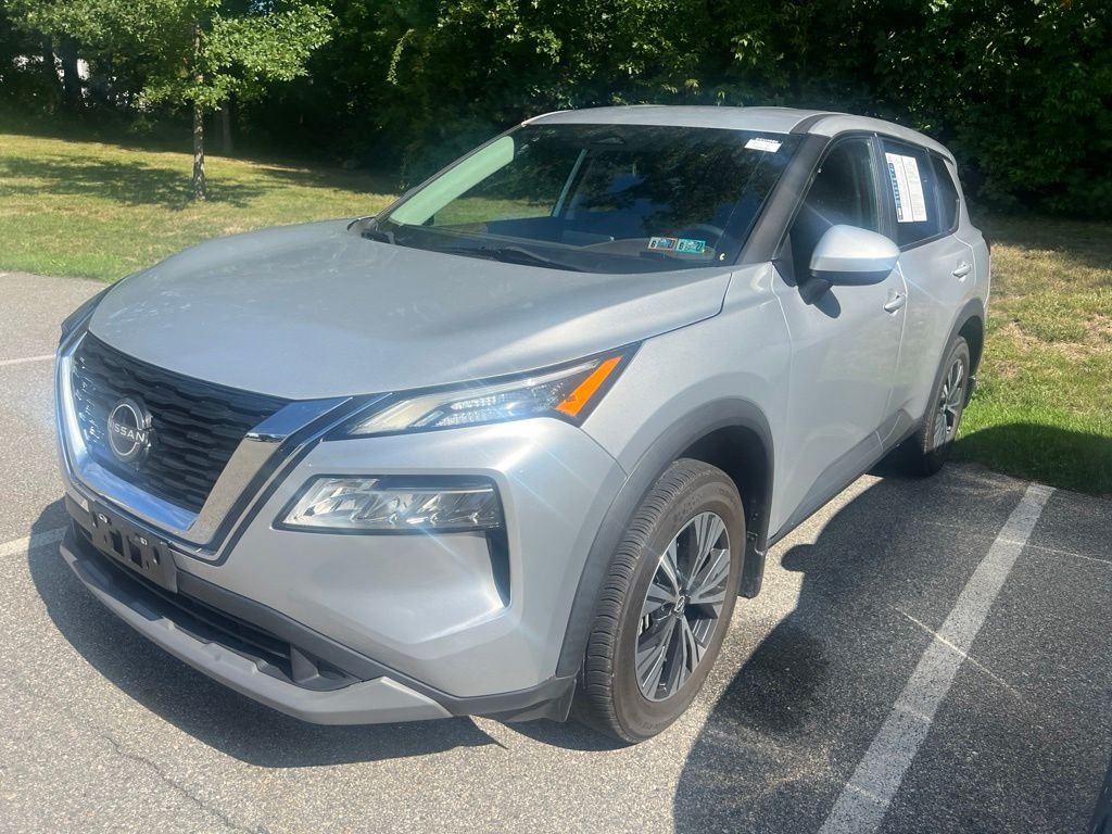 Used 2023 Silver Nissan SV image 2
