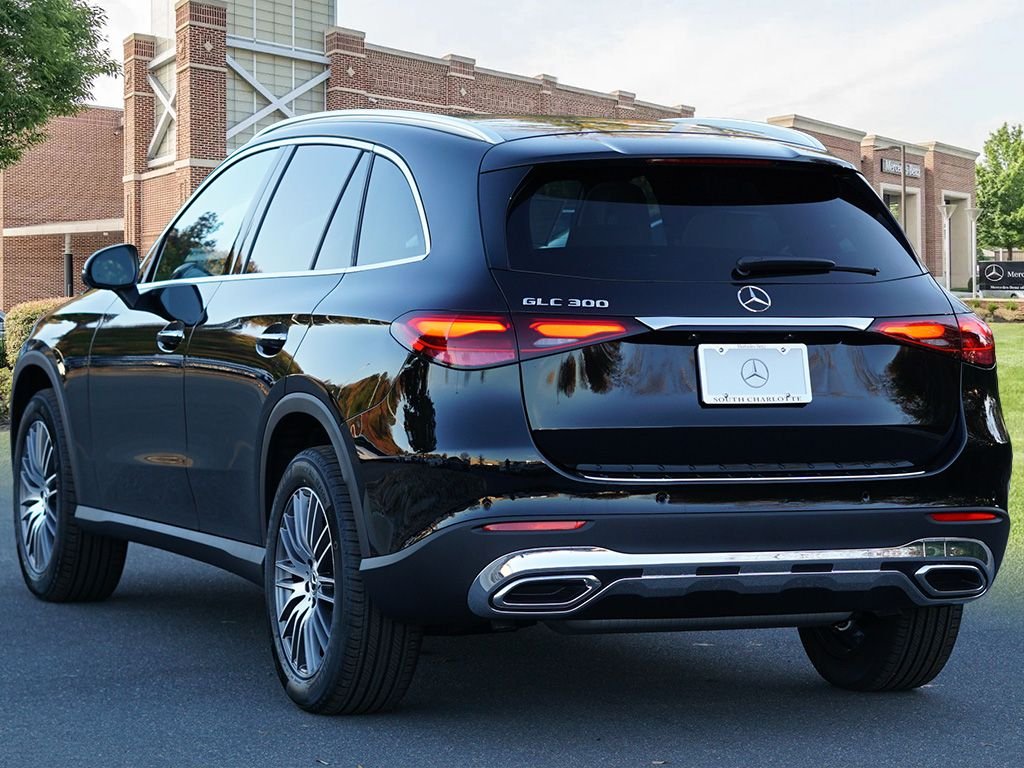 Used 2026 Black Mercedes-Benz GLC 300 image 7