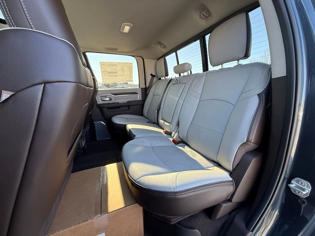 2026 RAM 3500 Laramie - Photo 32