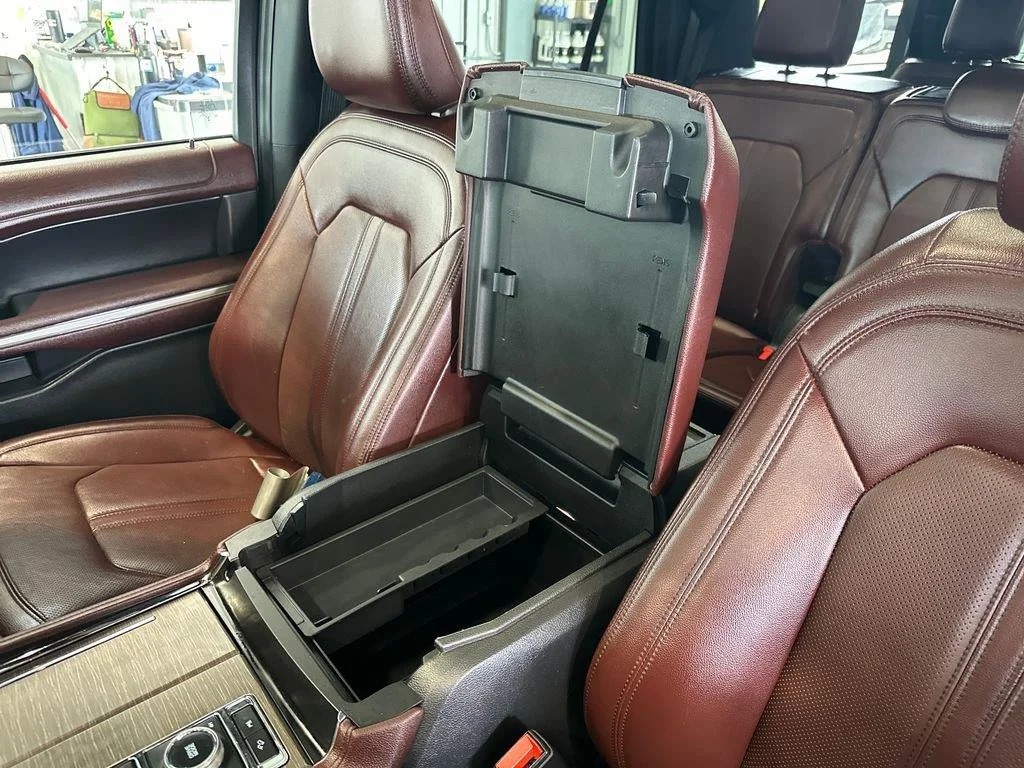 Used 2024 Agate Black Ford Limited image 28