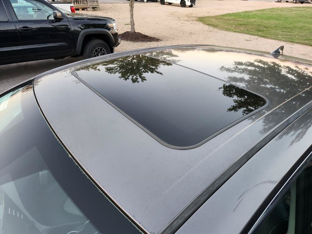 Used 2020 Gray Toyota XLE image 9