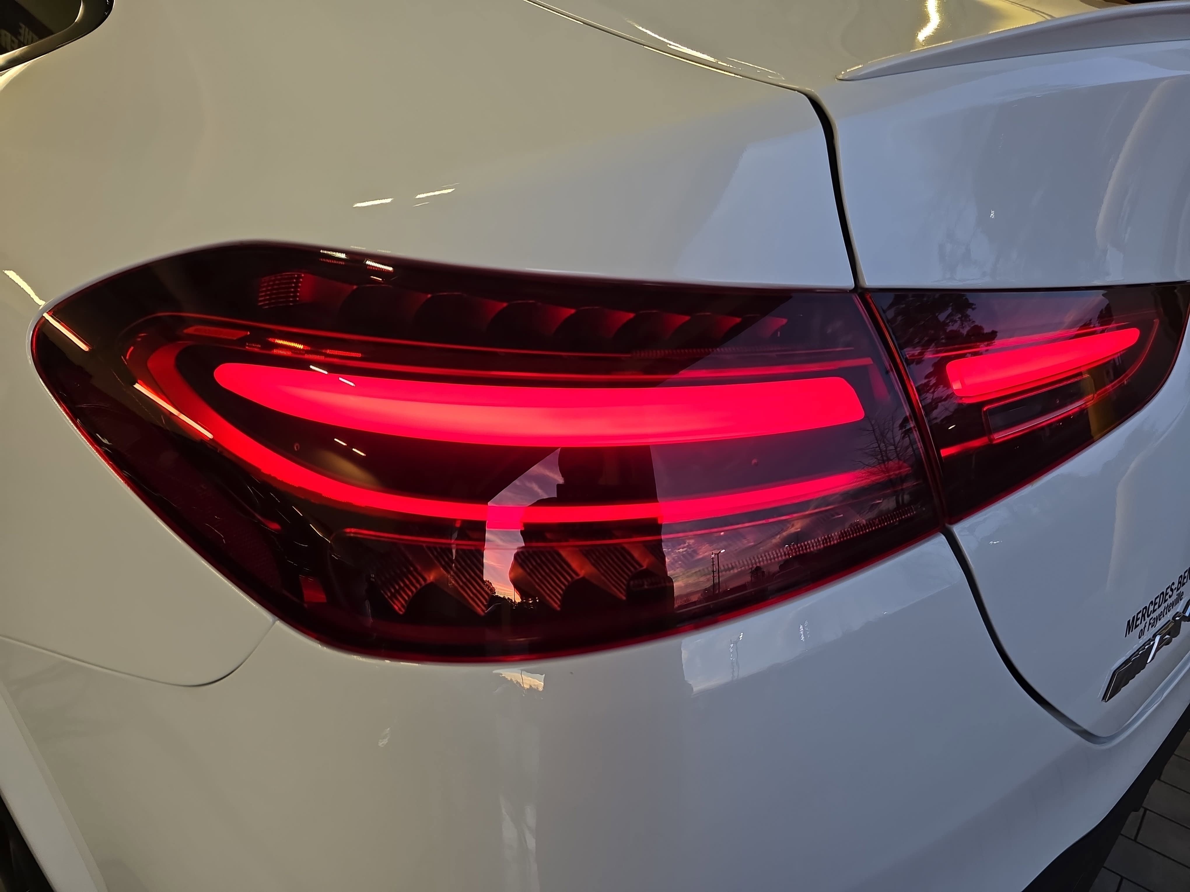 New 2026 MANUFAKTUR Moonlight White Metallic Mercedes-Benz AMG® GLE 53 4MATIC+ Coupe image 36