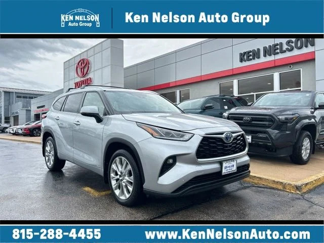 Used 2022 Celestial Silver Metallic Toyota Limited image 1