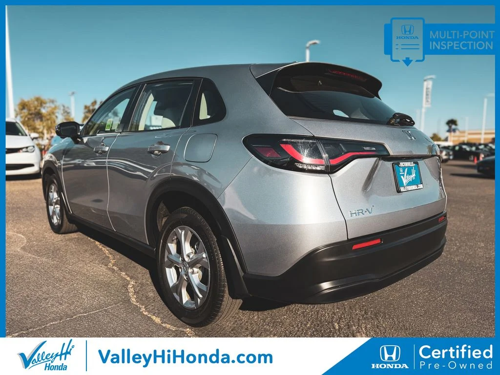 Certified Used 2025 Lunar Silver Metallic Honda AWD LX image 5