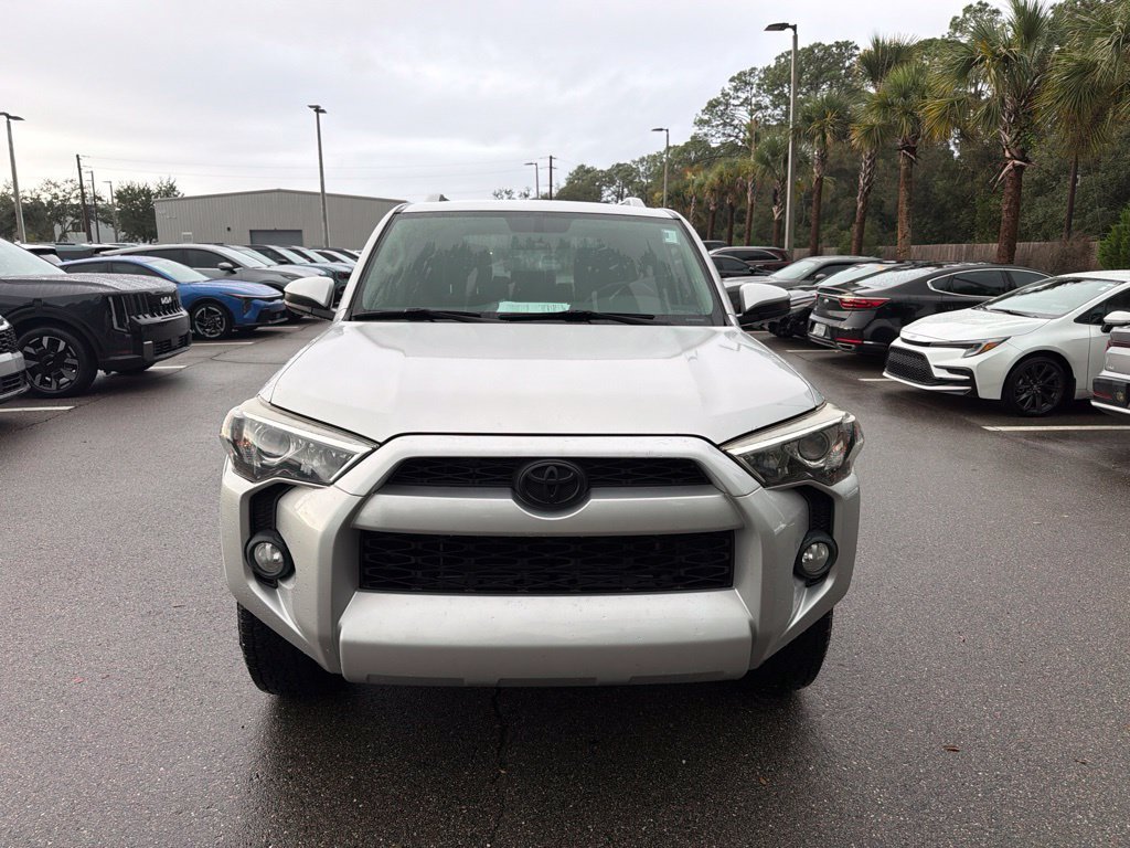 Used 2018 Classic Silver Metallic Toyota SR5 image 2