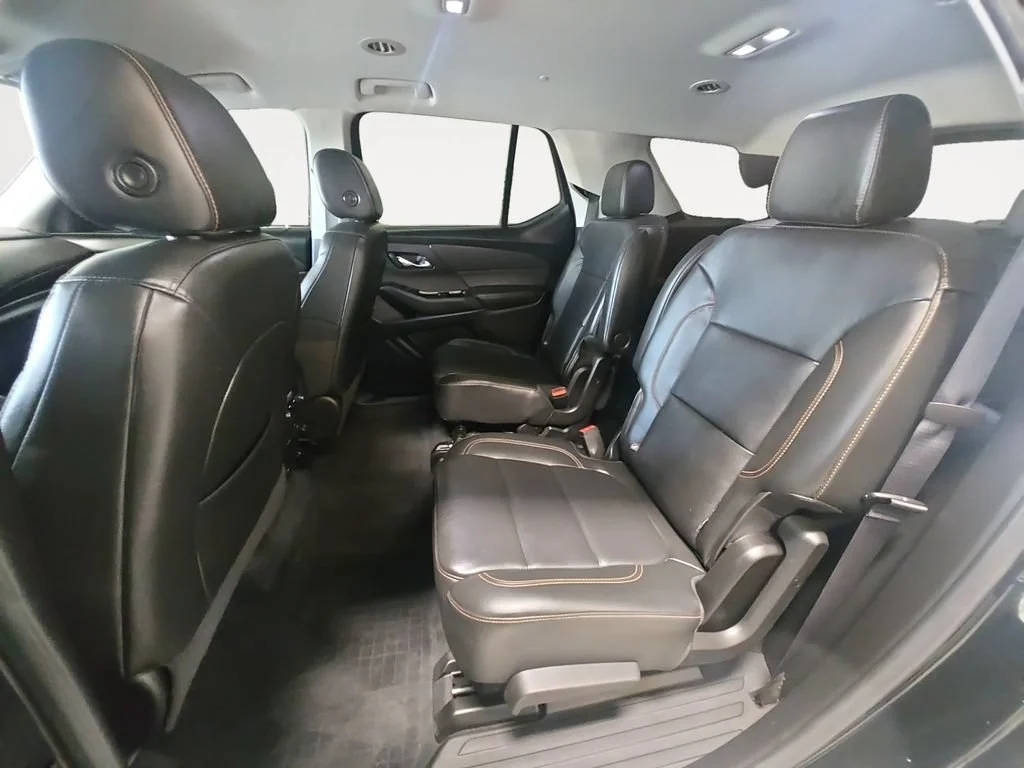 Used 2020 MOSAIC BLACK METALLIC Chevrolet LT Leather image 16