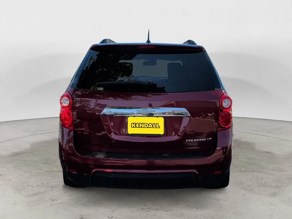 Used 2011 Cardinal Red Metallic Chevrolet LT w/1LT image 4