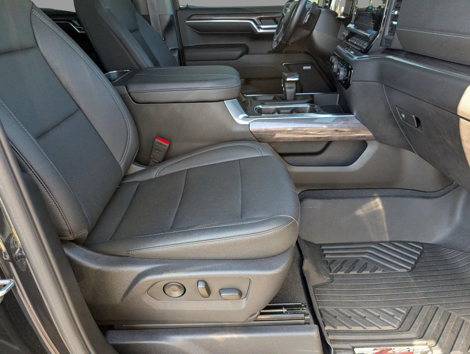 Used 2024 Dark Ash Metallic Chevrolet LTZ image 41