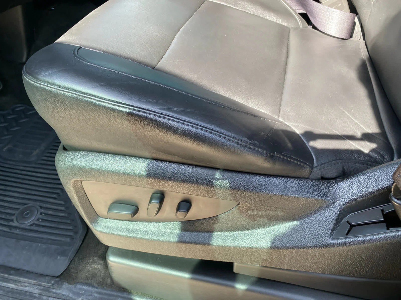 Used 2017 GRAPHITE METALLIC Chevrolet LTZ image 10