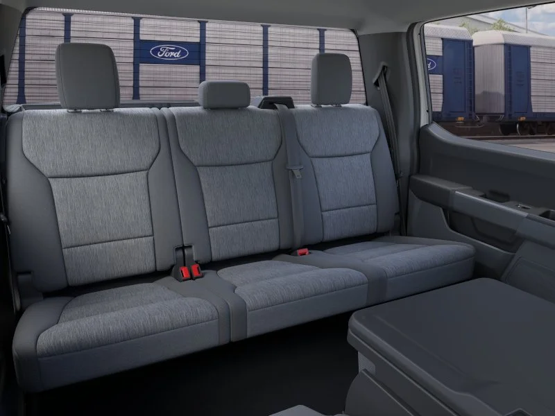 New 2026 Oxford White Ford XLT image 11